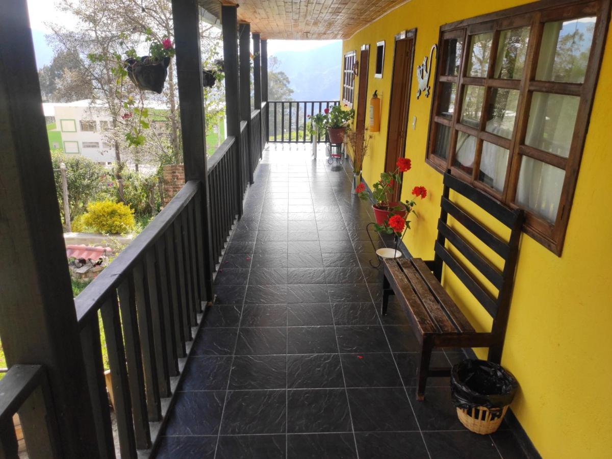 Hotel Brisas Del Nevado Гуйкан Экстерьер фото