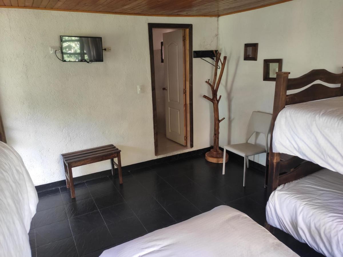 Hotel Brisas Del Nevado Гуйкан Экстерьер фото